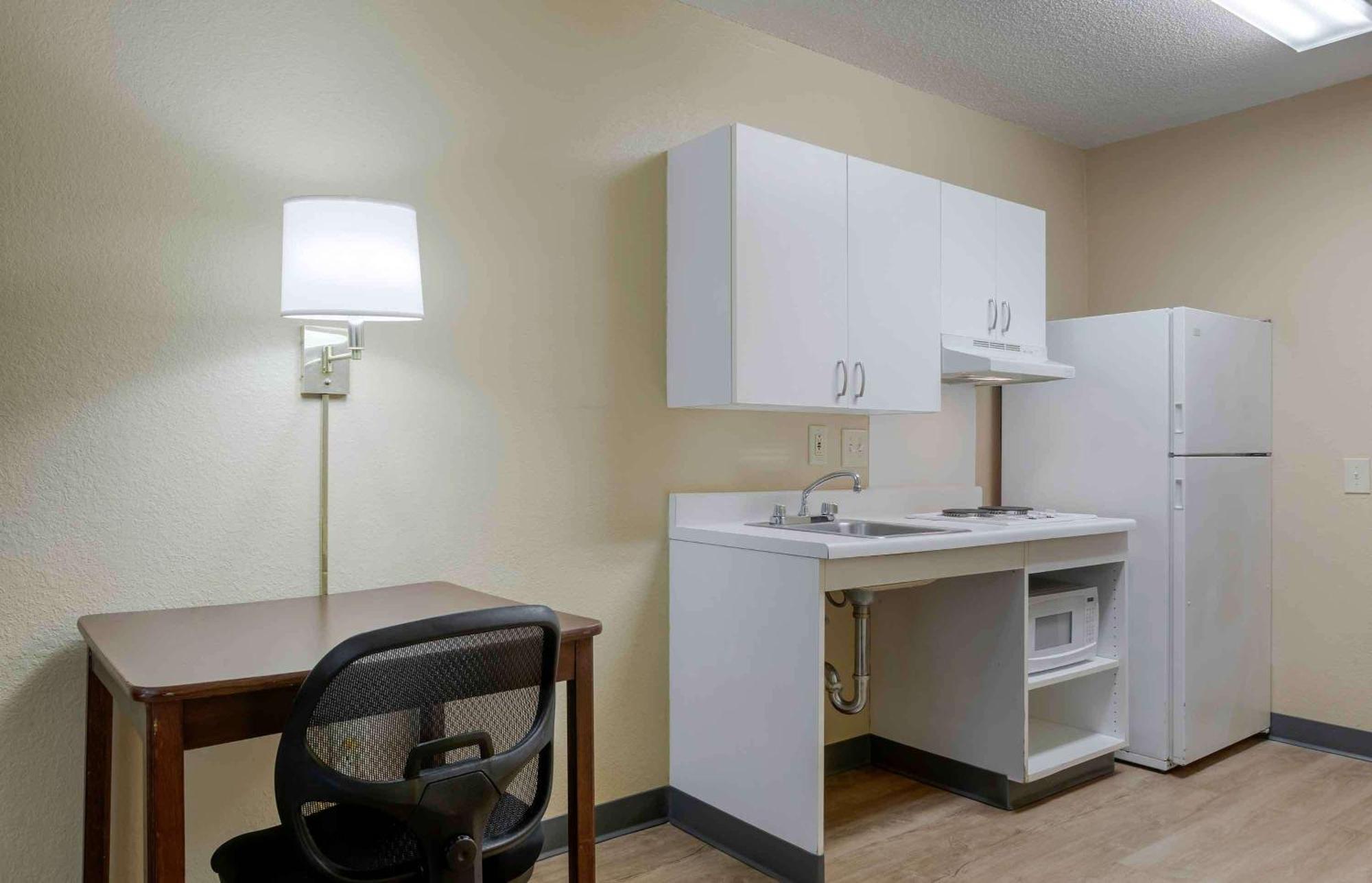 Extended Stay America Suites - Louisville - Alliant Avenue Exterior foto